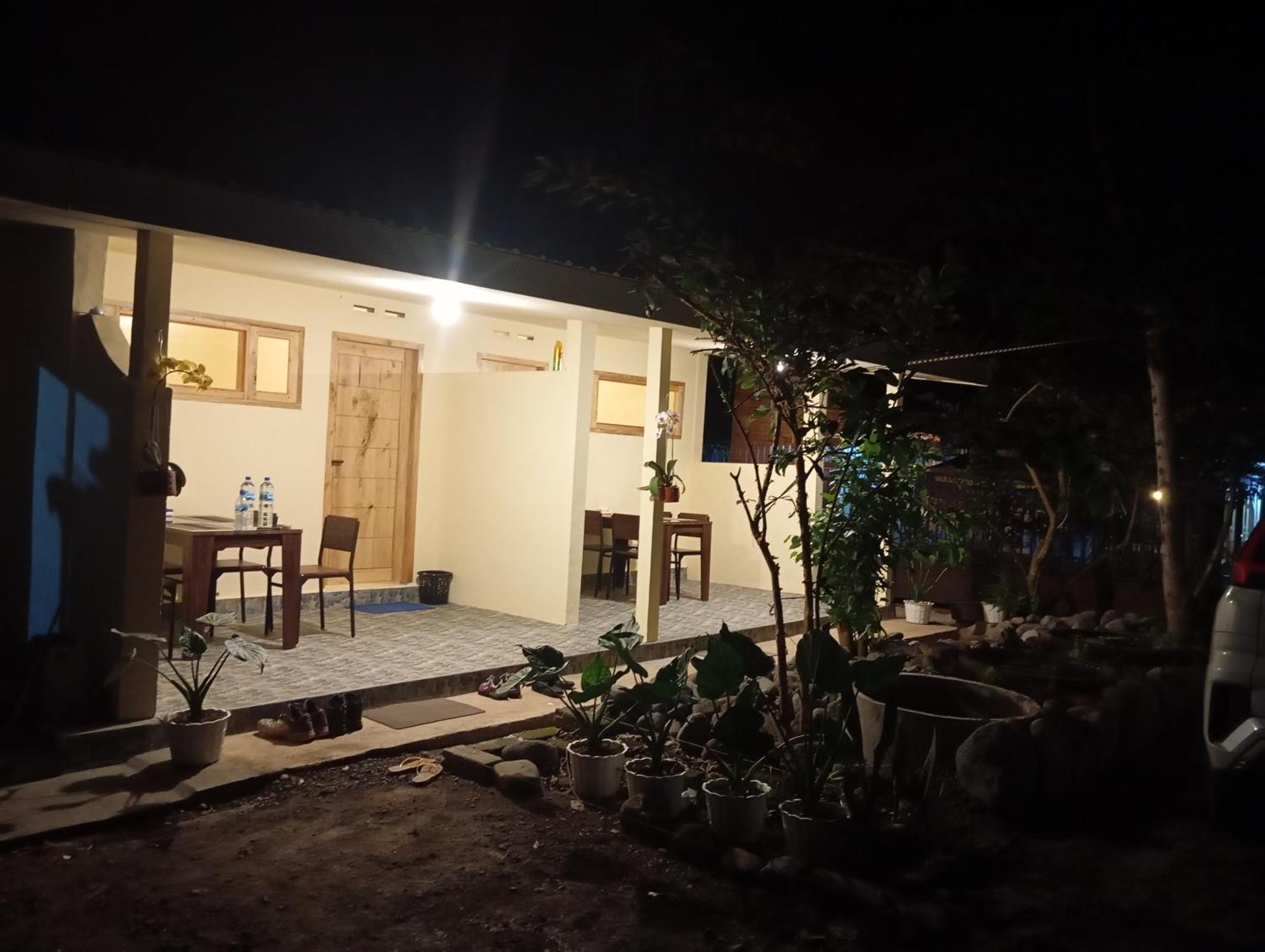 Rumah Kawan Senaru House Of Friend Esterno foto